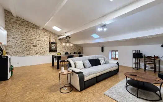Vente maison 3 pièces 147.00 m², 34370
