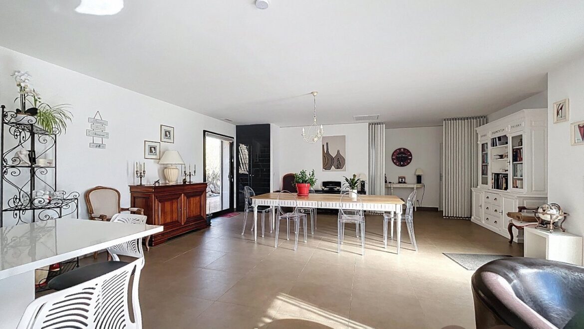 Maison 3 pièces 118 m² · à Saint-Chinian · 118 m² · 440 000 €